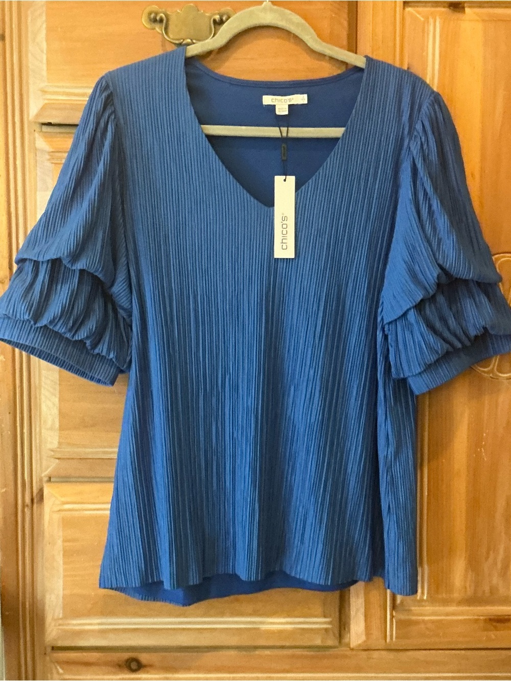 NEW with TAGS Chico's Size 2 or Large Blue Pleated V-Neck Tiered Sleeve Blouse